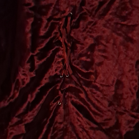 Sexy blood red corset top - Picture 5 of 10